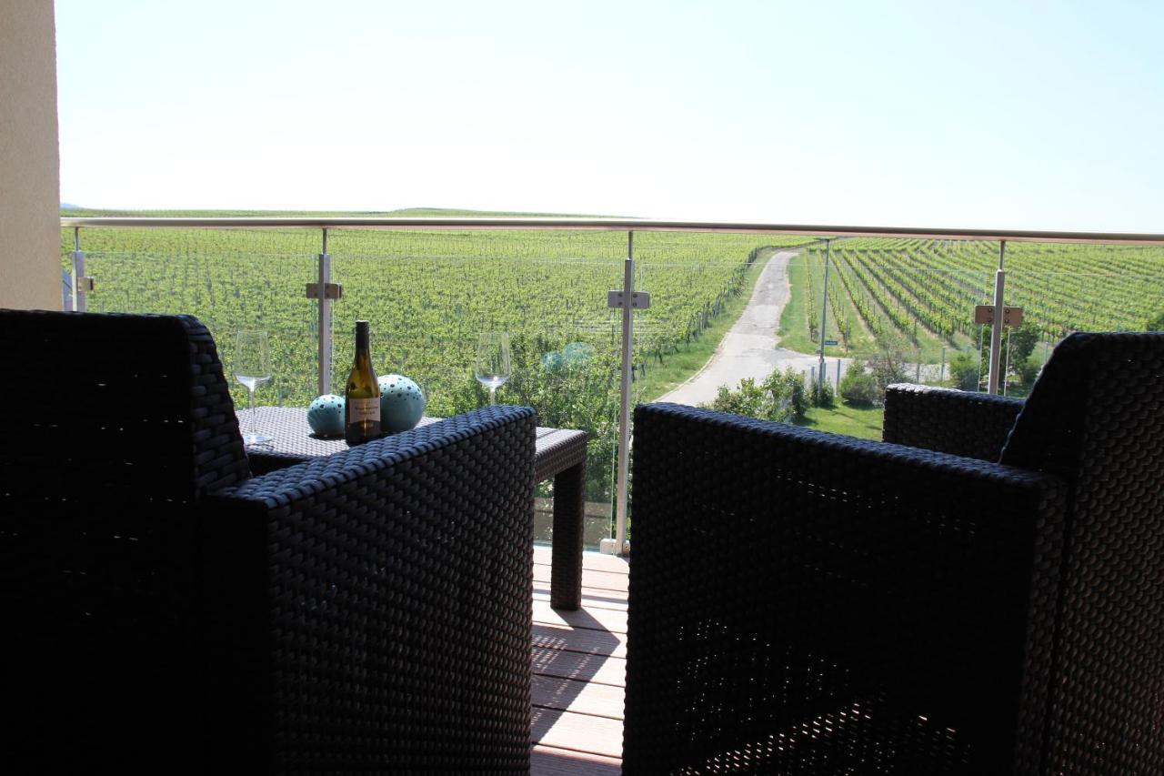 Gaestehaus Casa Luna - Paradiesische Ferienwohnungen Am Kaiserstuhl! Bischoffingen Экстерьер фото